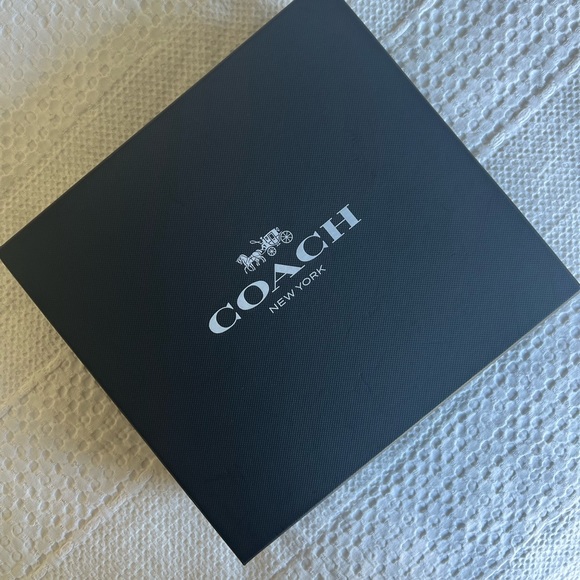 NWT Authentic Coach Gift Set: Monogram Beanie Hat and Scarf - Picture 3 of 10